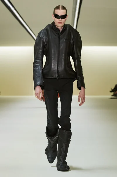 Look 30